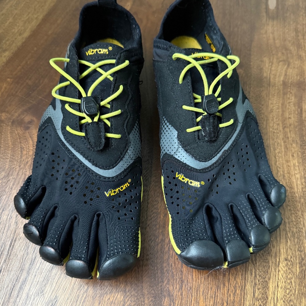 Vibram V-Run Men’s minimalist shoes